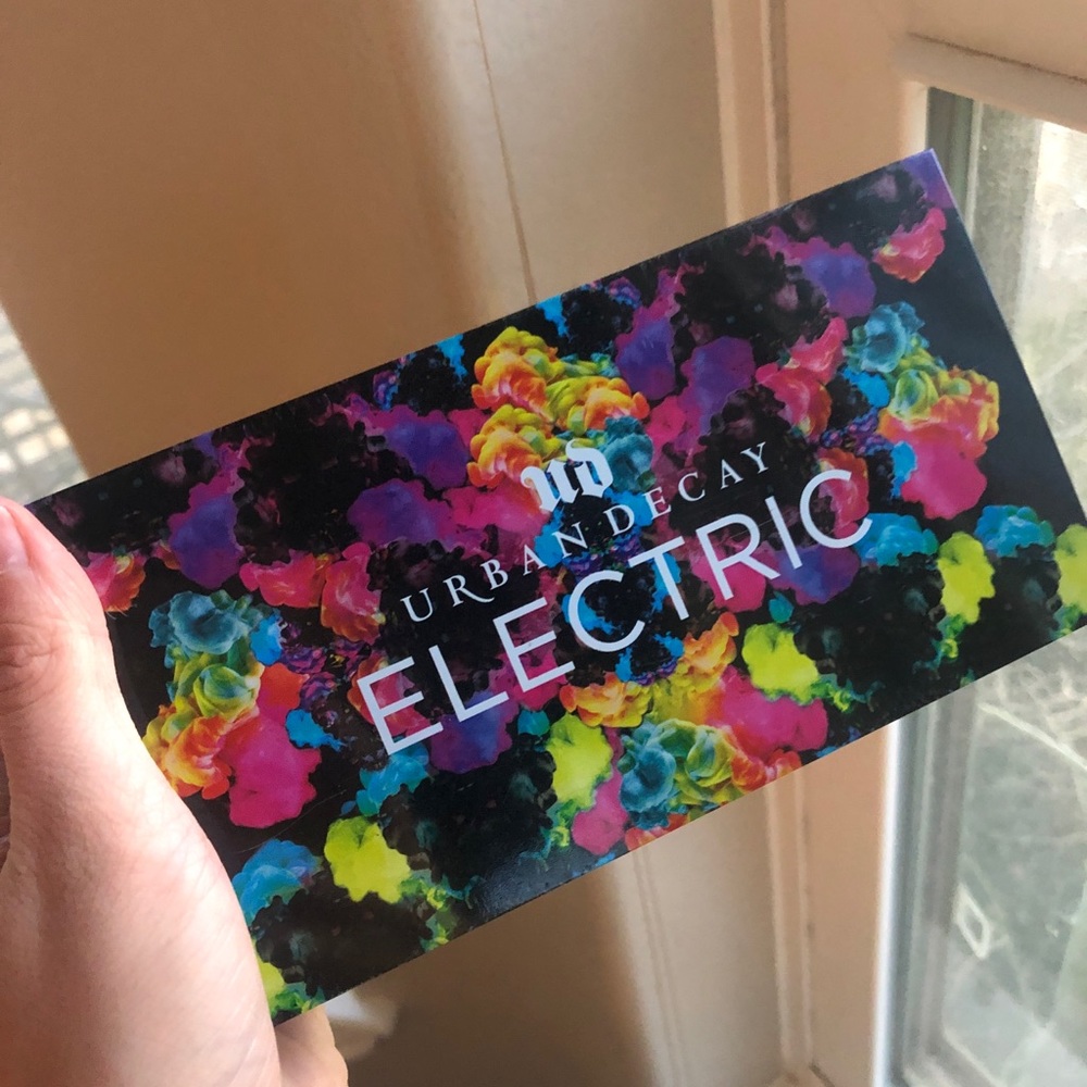 Urban Decay Electric Shadow